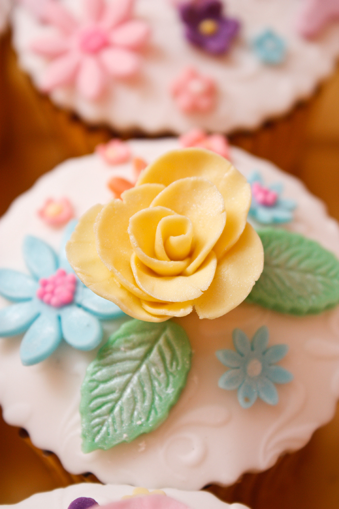 cup cake rose