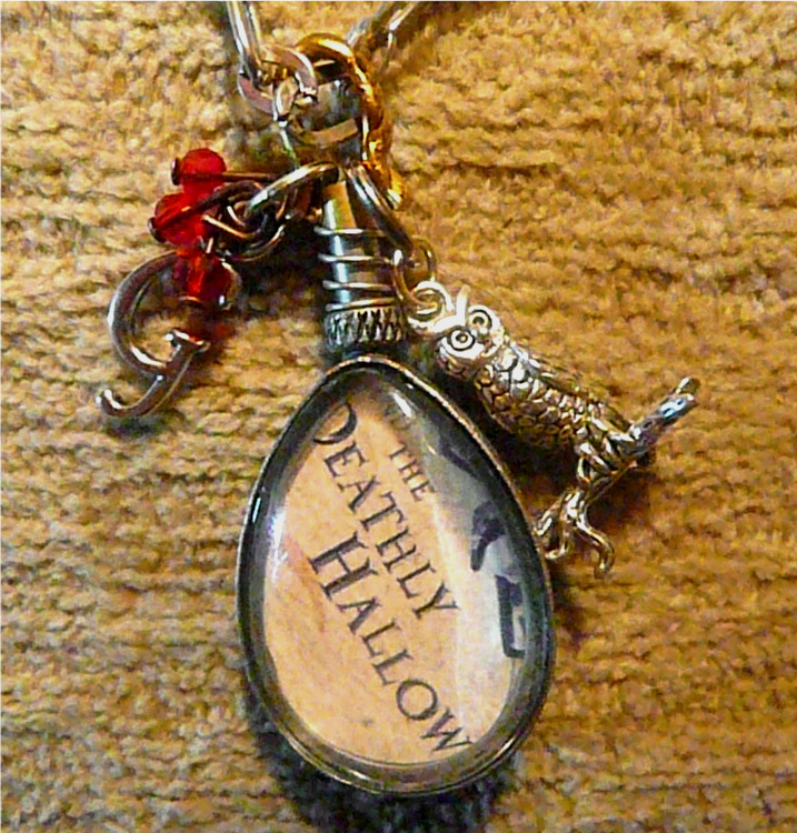 3 Points for Gryffindor, Pendant