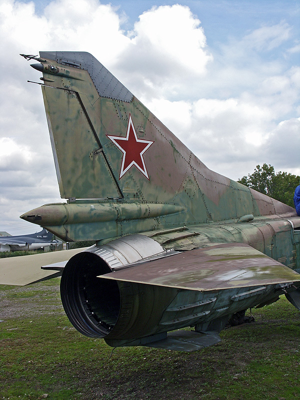 MiG-27