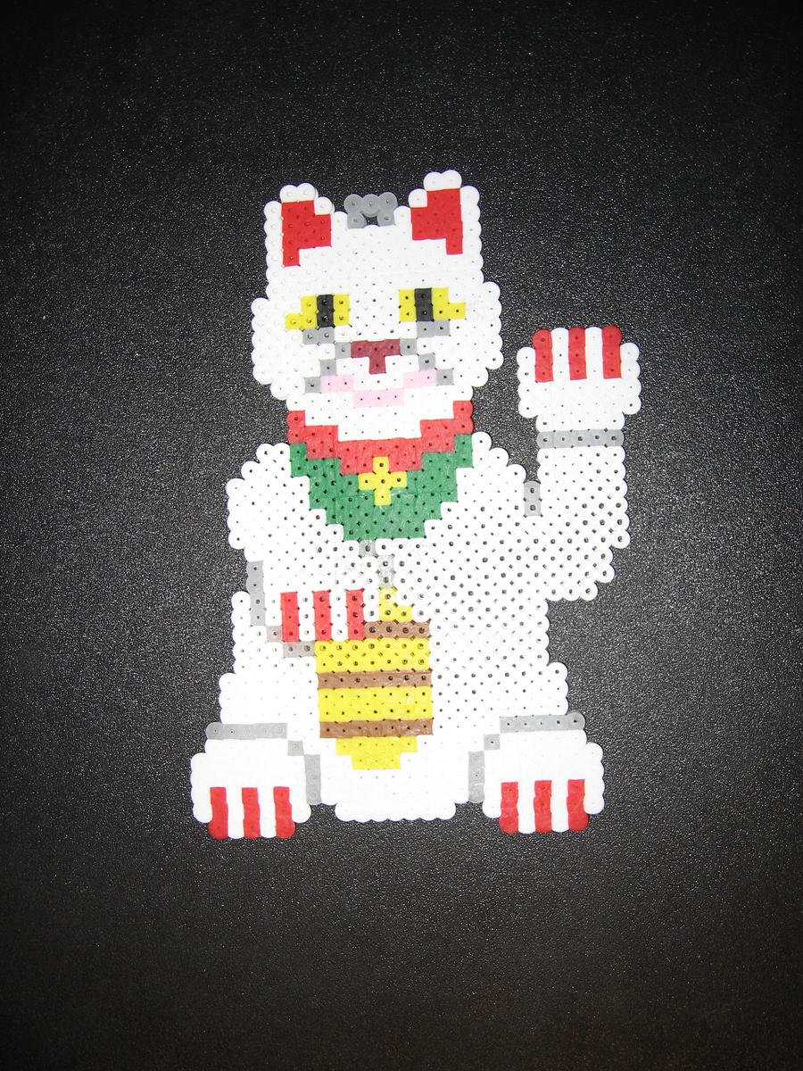 Maneki Neko Perler Ornament