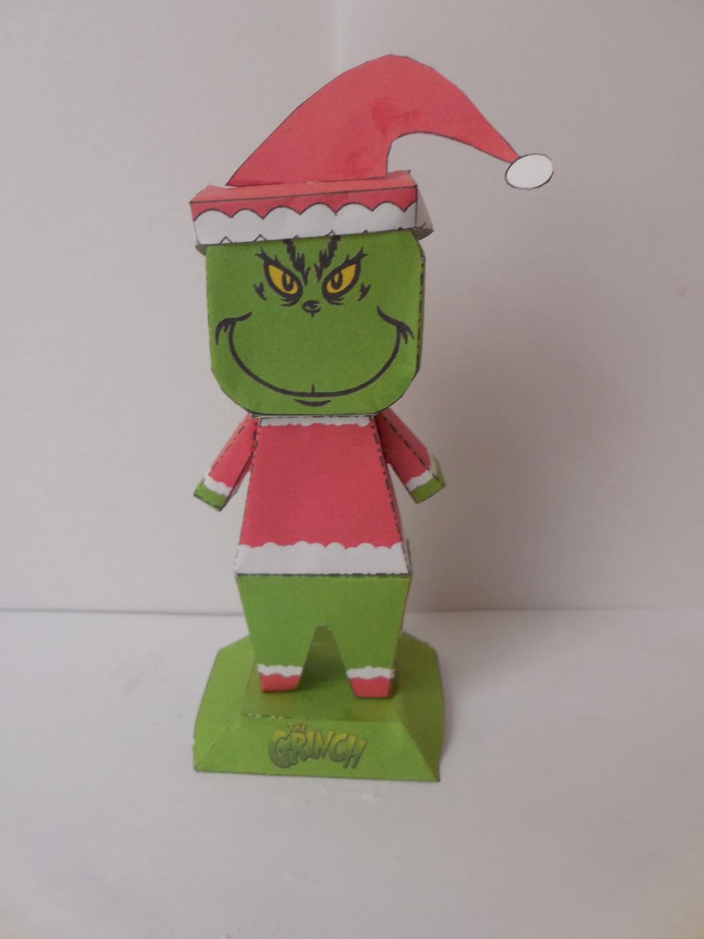 the grinch(christmas papercraft) by secondaryleonardo on DeviantArt