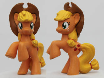 Blindbag Applejack with hat