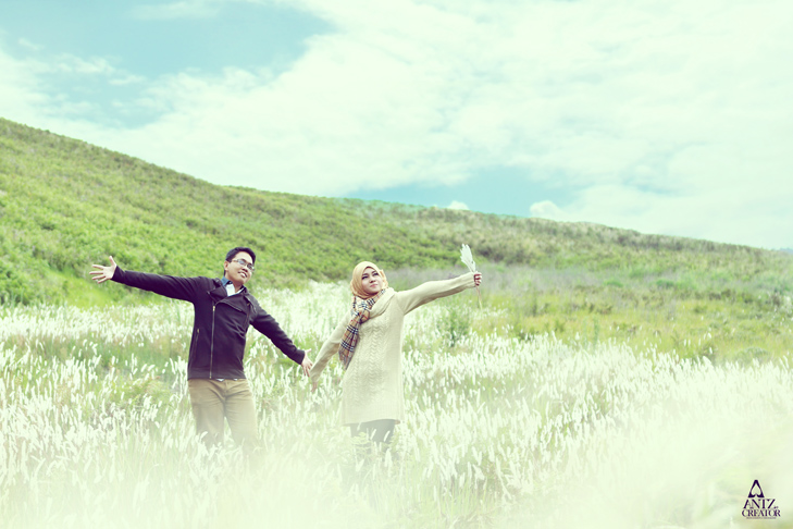 Prewedding at Bromo Mountain by Antzcreator by antzcreator