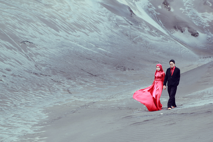 Prewedding at Bromo Mountain by Antzcreator by antzcreator