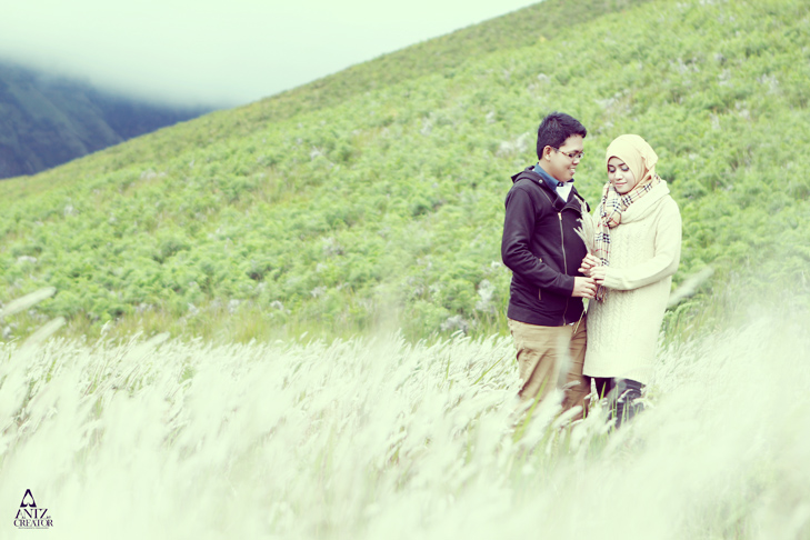 Prewedding at Bromo Mountain by Antzcreator by antzcreator