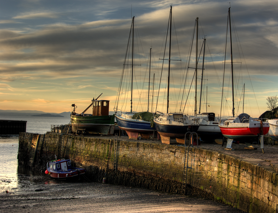 Raw Morning Colour by Naifud