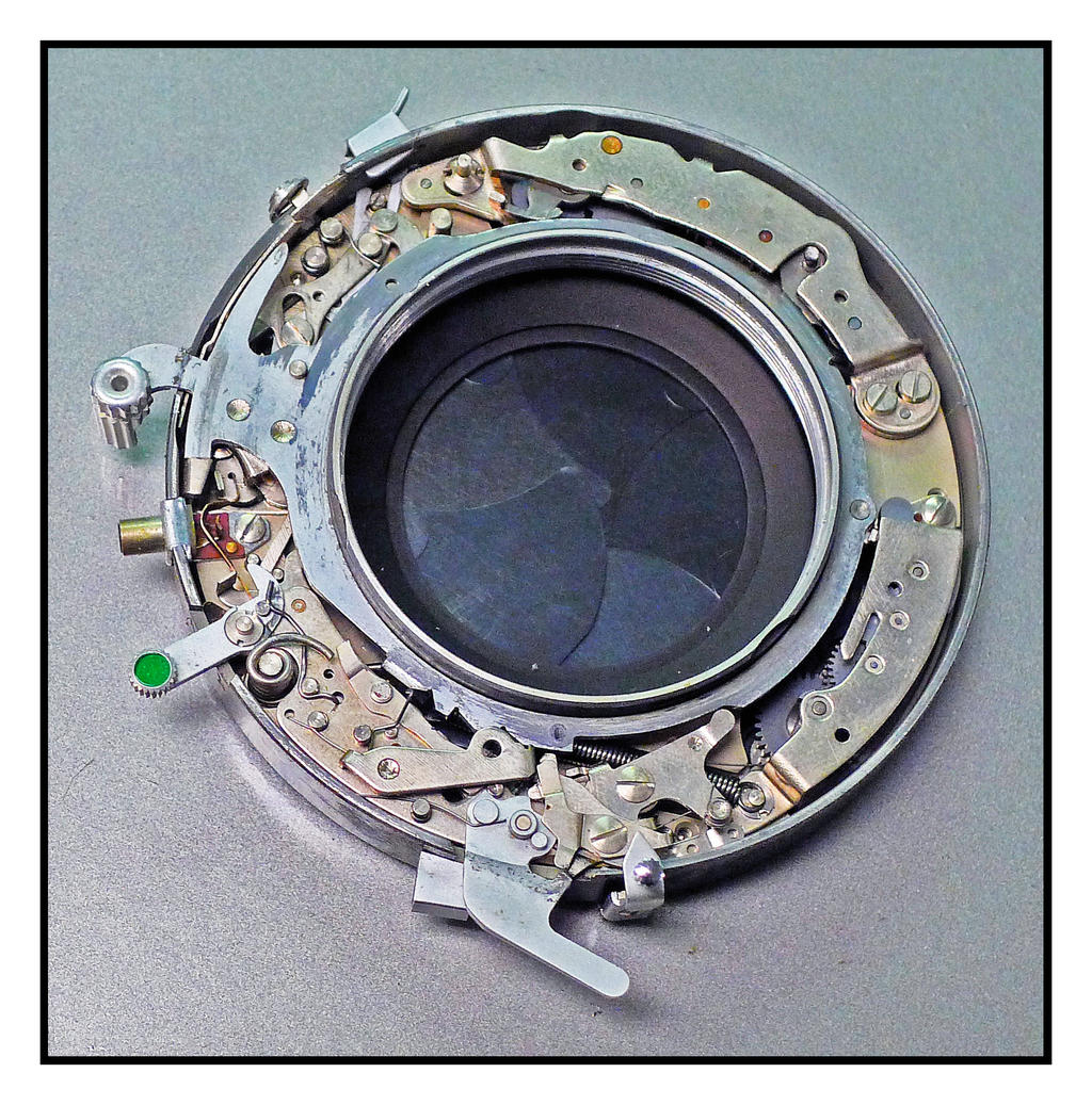 Synchro Compur shutter.L1020954, with story by harrietsfriend on DeviantArt