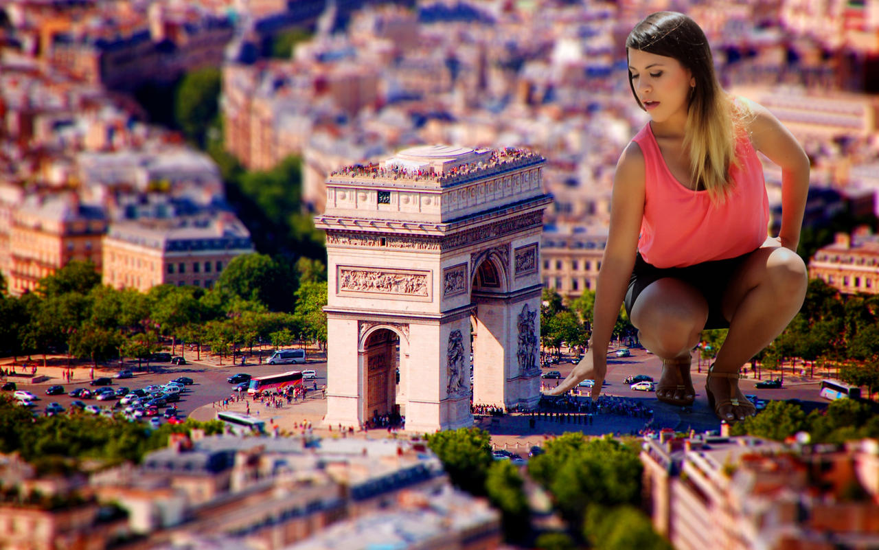 Giantess Katelyn Brooks