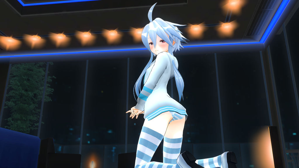 CM3D2: White Heart - New Hoodie 02