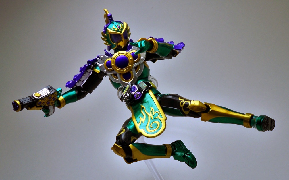 SH Figuarts Kamen Rider Ryugen 01