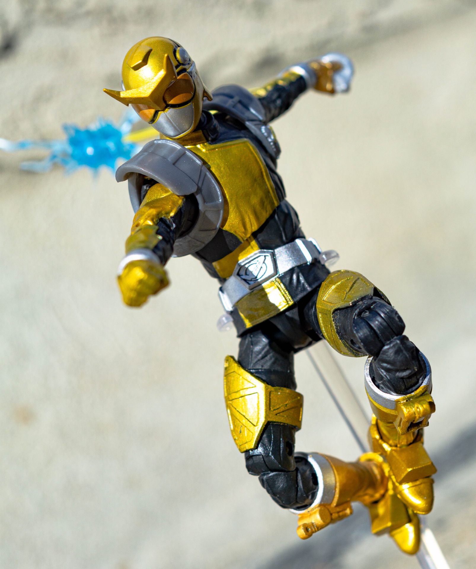 Lightning Collection Gold Ranger Lightning Collection Gold Beast Morpher Ranger 04 by Infinitevirtue on ...