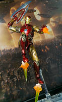 SH Figuarts Iron Man Mark 85 Final Battle 03