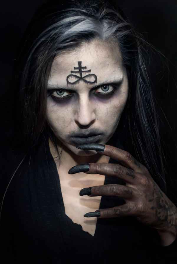 Satanic witch by xAsOnex on DeviantArt