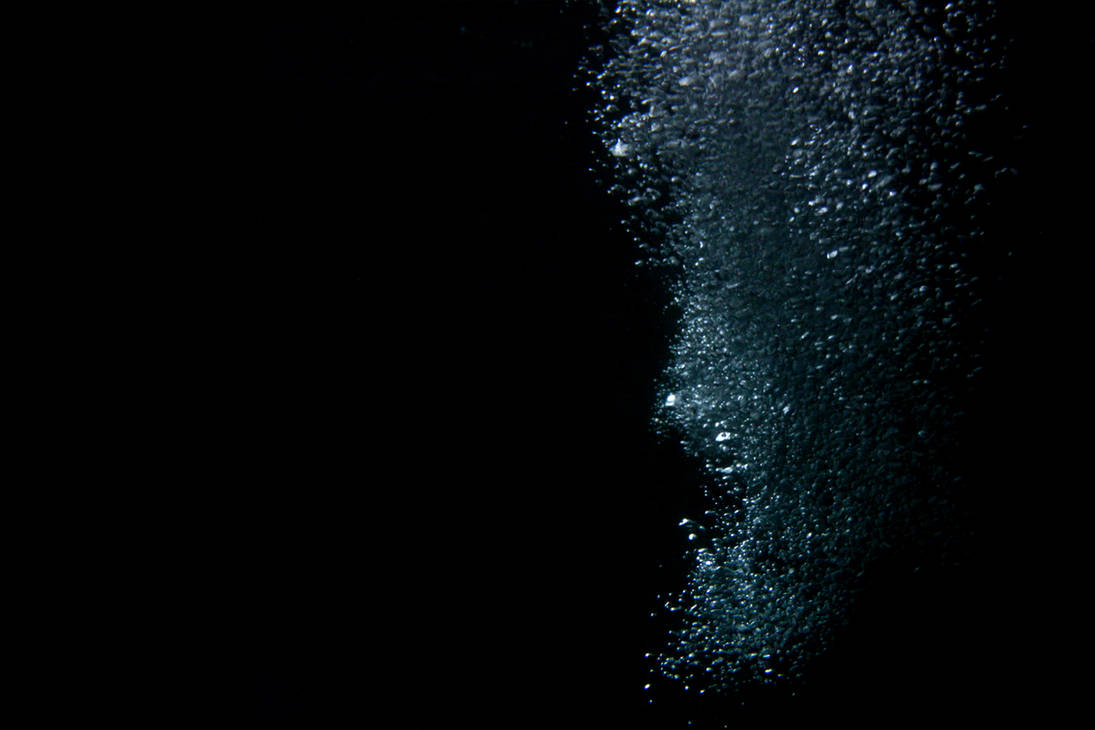 Вода на черном фоне. Пузыри под водой. Брызги на черном фоне. Эффект "воды".