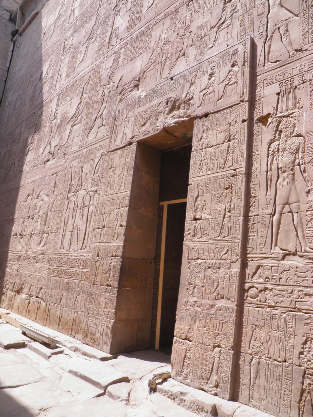 Edfu Temple 28