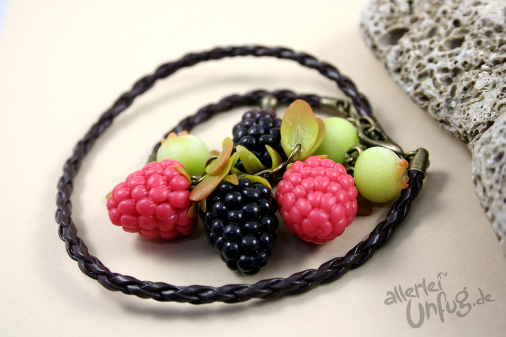 Very Berry Bracelet by SpankTB Very Berry Bracelet by SpankTB