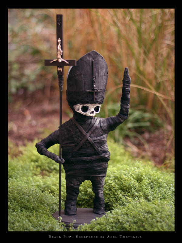 Black Pope by torvenius
