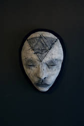 mask - TETRAHEDRON FACE