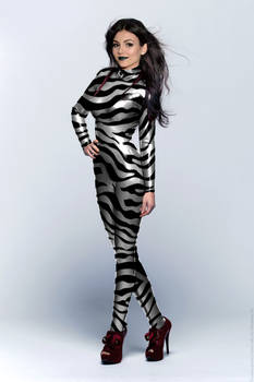 Victoria Justice latex fake 09 v36 zebra print B