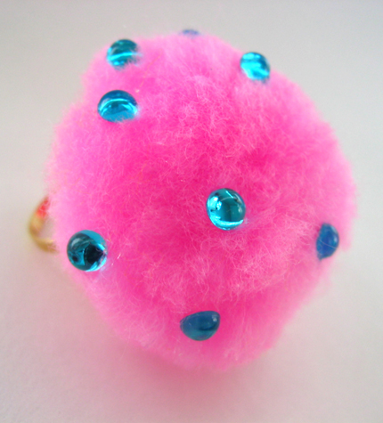 Cotton Candy Pom Pom Ring