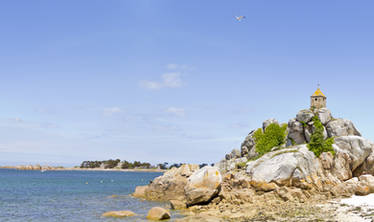 Blue sky on the shore