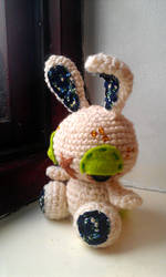 freckles - crochet bunny