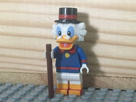 Scrooge McDuck - Custom LEGO Minifigures