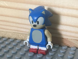 Classic Sonic - Custom LEGO Minifigures