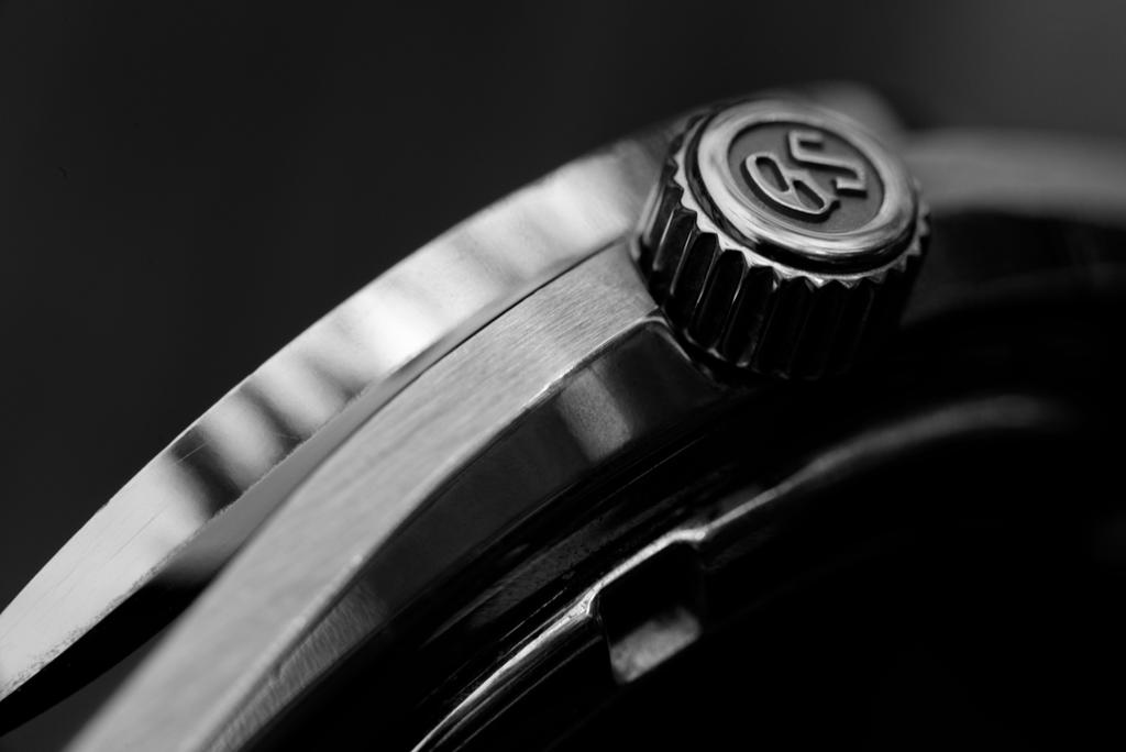 Le club des heureux propriétaires de Grand-Seiko Tome XIII - Page 36 Gs_sbgv007___close_up_by_paflechien33_dd577e9-fullview.jpg?token=eyJ0eXAiOiJKV1QiLCJhbGciOiJIUzI1NiJ9.eyJzdWIiOiJ1cm46YXBwOjdlMGQxODg5ODIyNjQzNzNhNWYwZDQxNWVhMGQyNmUwIiwiaXNzIjoidXJuOmFwcDo3ZTBkMTg4OTgyMjY0MzczYTVmMGQ0MTVlYTBkMjZlMCIsIm9iaiI6W1t7ImhlaWdodCI6Ijw9Njg0IiwicGF0aCI6IlwvZlwvZTNhYzZiNGEtNTc5Yy00ZTgxLThjNWYtODU0OWQ3ZTEzYWVjXC9kZDU3N2U5LWJhOGExNjMxLWUwZDMtNGUyYy1iOTZjLTgyMjViYjZmYjJkOC5qcGciLCJ3aWR0aCI6Ijw9MTAyNCJ9XV0sImF1ZCI6WyJ1cm46c2VydmljZTppbWFnZS5vcGVyYXRpb25zIl19