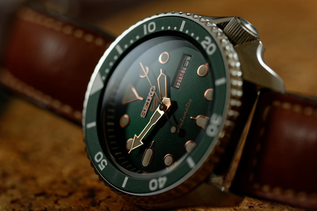Le Club des propriétaires des nouvelles Seiko5 sport version 2019 - Page 2 Seiko_5_srpd63k1_by_paflechien33_ddhppef-fullview.jpg?token=eyJ0eXAiOiJKV1QiLCJhbGciOiJIUzI1NiJ9.eyJzdWIiOiJ1cm46YXBwOjdlMGQxODg5ODIyNjQzNzNhNWYwZDQxNWVhMGQyNmUwIiwiaXNzIjoidXJuOmFwcDo3ZTBkMTg4OTgyMjY0MzczYTVmMGQ0MTVlYTBkMjZlMCIsIm9iaiI6W1t7ImhlaWdodCI6Ijw9Njg0IiwicGF0aCI6IlwvZlwvZTNhYzZiNGEtNTc5Yy00ZTgxLThjNWYtODU0OWQ3ZTEzYWVjXC9kZGhwcGVmLWZhYjBjYWMwLTI1MWEtNGQ5Mi05NWRmLWNkNTM2MDZjMjJiMS5qcGciLCJ3aWR0aCI6Ijw9MTAyNCJ9XV0sImF1ZCI6WyJ1cm46c2VydmljZTppbWFnZS5vcGVyYXRpb25zIl19