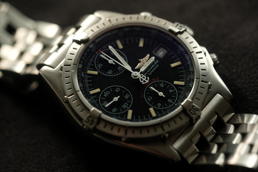 Feu de vos Chronomat ! - Page 2 Breitling_chronomat_blackbird_by_paflechien33_deu4wxs-fullview.jpg?token=eyJ0eXAiOiJKV1QiLCJhbGciOiJIUzI1NiJ9.eyJzdWIiOiJ1cm46YXBwOjdlMGQxODg5ODIyNjQzNzNhNWYwZDQxNWVhMGQyNmUwIiwiaXNzIjoidXJuOmFwcDo3ZTBkMTg4OTgyMjY0MzczYTVmMGQ0MTVlYTBkMjZlMCIsIm9iaiI6W1t7ImhlaWdodCI6Ijw9NjgzIiwicGF0aCI6IlwvZlwvZTNhYzZiNGEtNTc5Yy00ZTgxLThjNWYtODU0OWQ3ZTEzYWVjXC9kZXU0d3hzLWRhOGY1NzBiLTFhYjAtNGQ0OC1hY2VmLTFlM2ZmZTY2NDljOC5qcGciLCJ3aWR0aCI6Ijw9MTAyNCJ9XV0sImF1ZCI6WyJ1cm46c2VydmljZTppbWFnZS5vcGVyYXRpb25zIl19