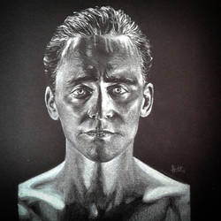 Tom Hiddleston portrait