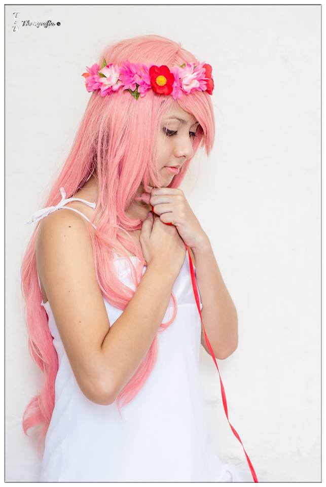 Megurine Luka Cosplay (Just Be Friends)