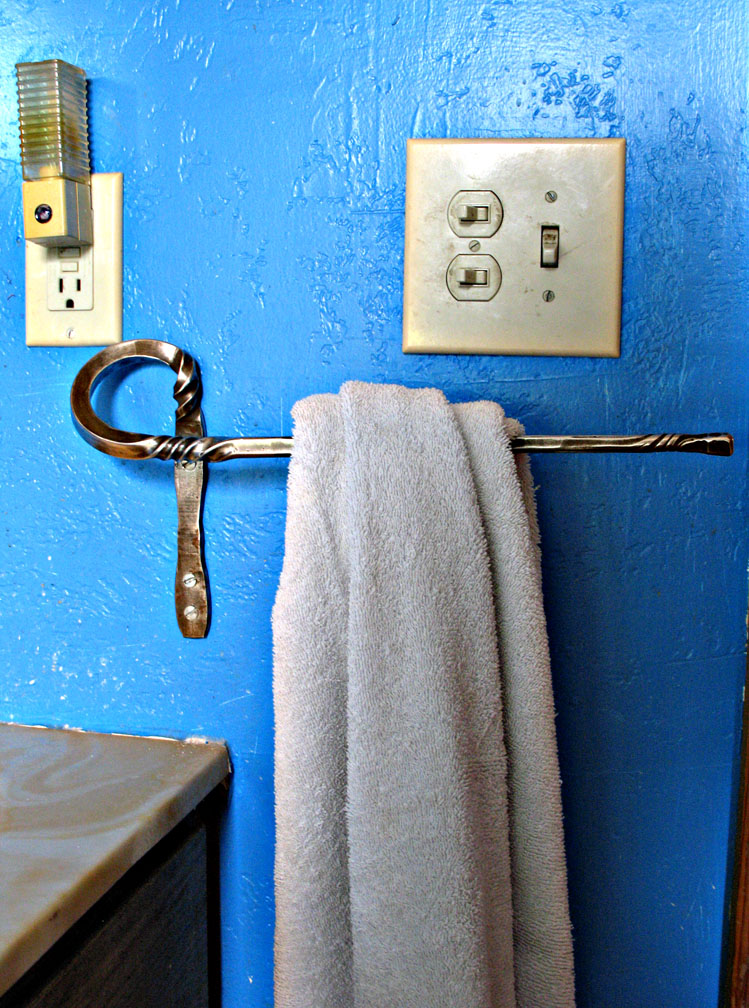 Towel Bar