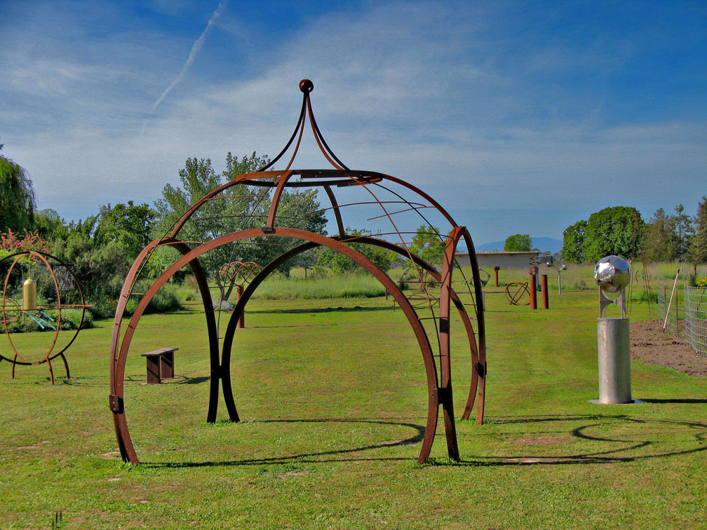 Pendentive Gazebo,with trellis