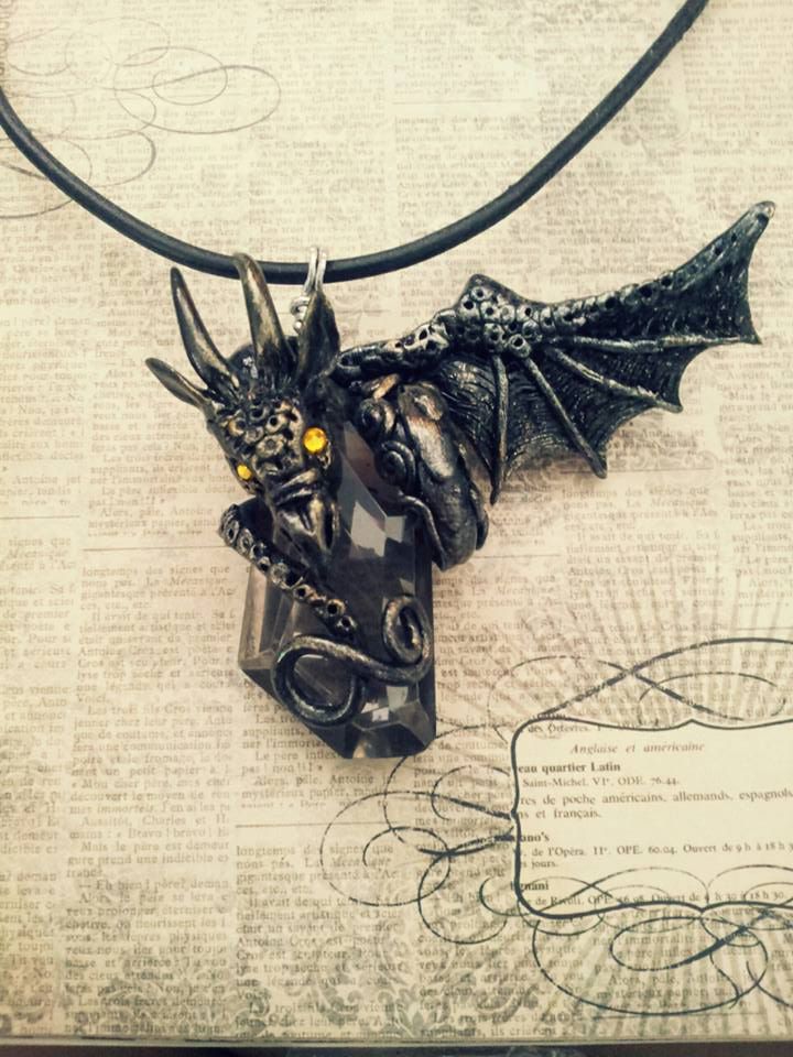 Black dragon Pendant with Jewel