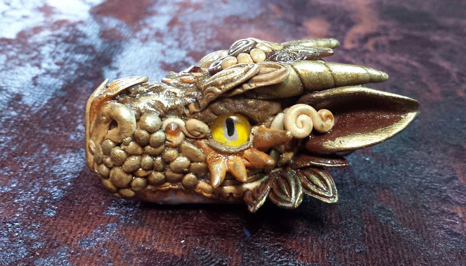 Golden Brown DragonHead Pendant