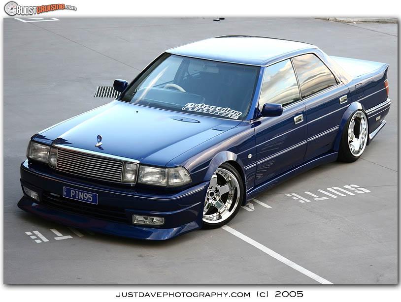 OLD SKOOL BIPPU TOYOTA CROWN 1