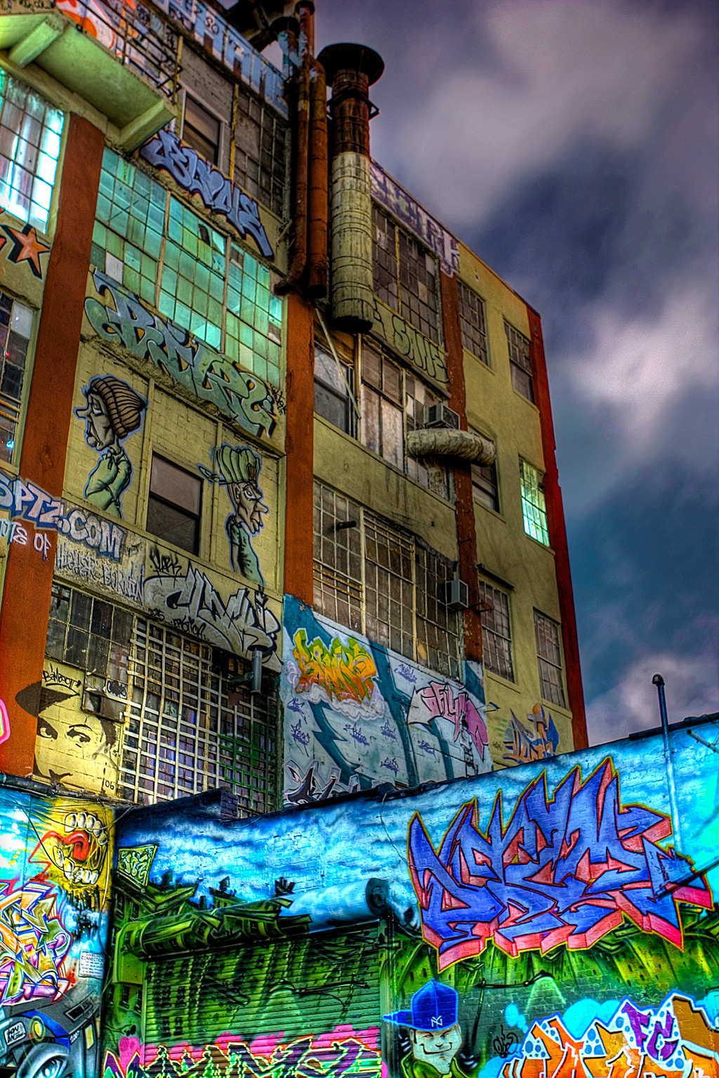 5 POINTz Loading Dock 2