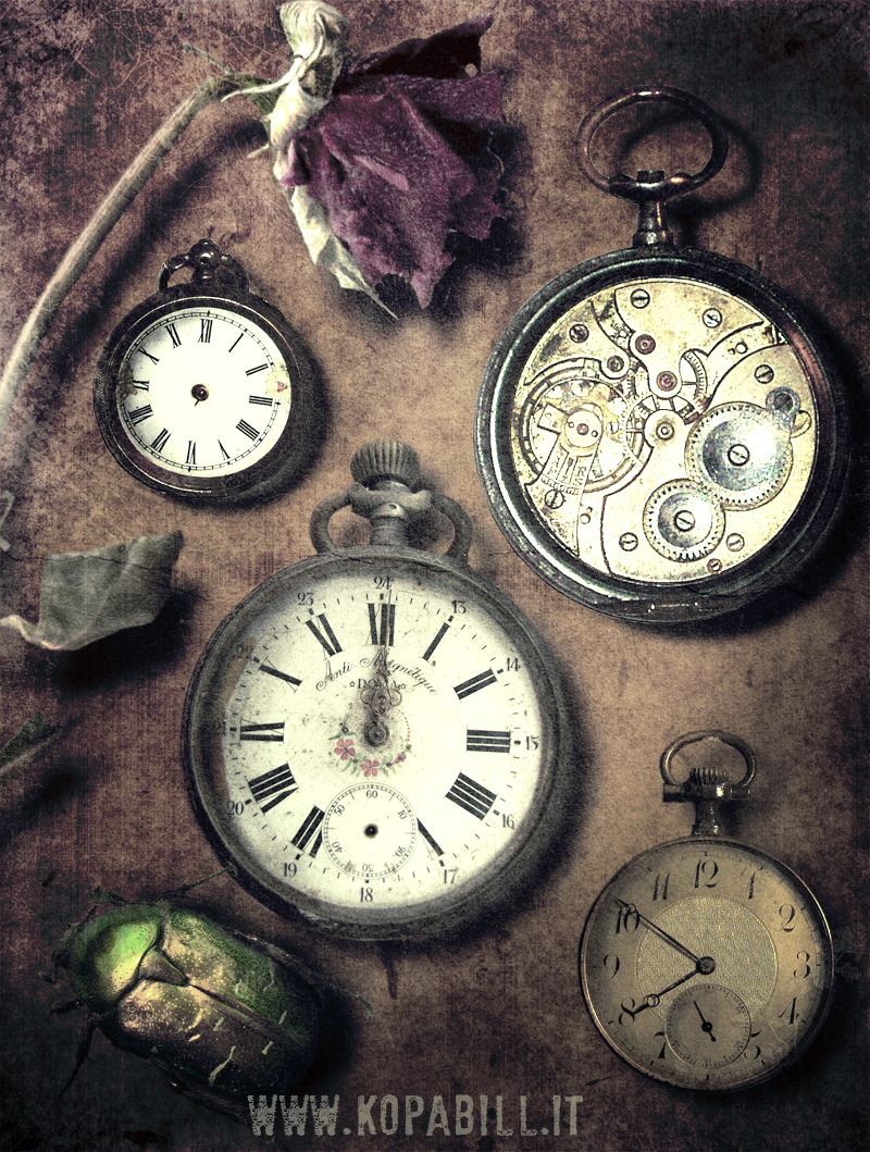 Нужны старые часы. Старинные часы. Винтажные часы. Красивые карманные часы. Часы антиквариат.