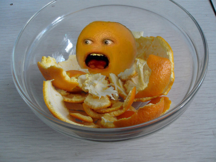 Annoying Orange in my kitchen