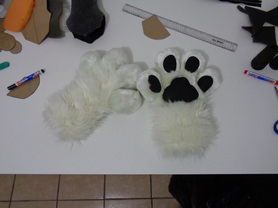 Handpaws