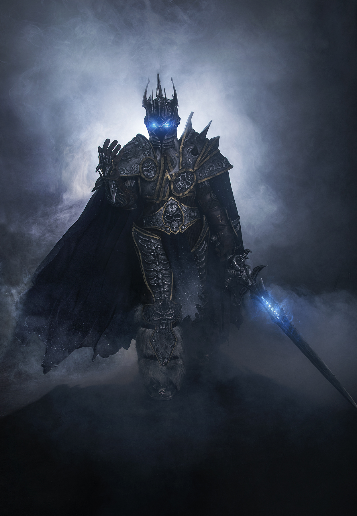 Arthas the Lich King cosplay