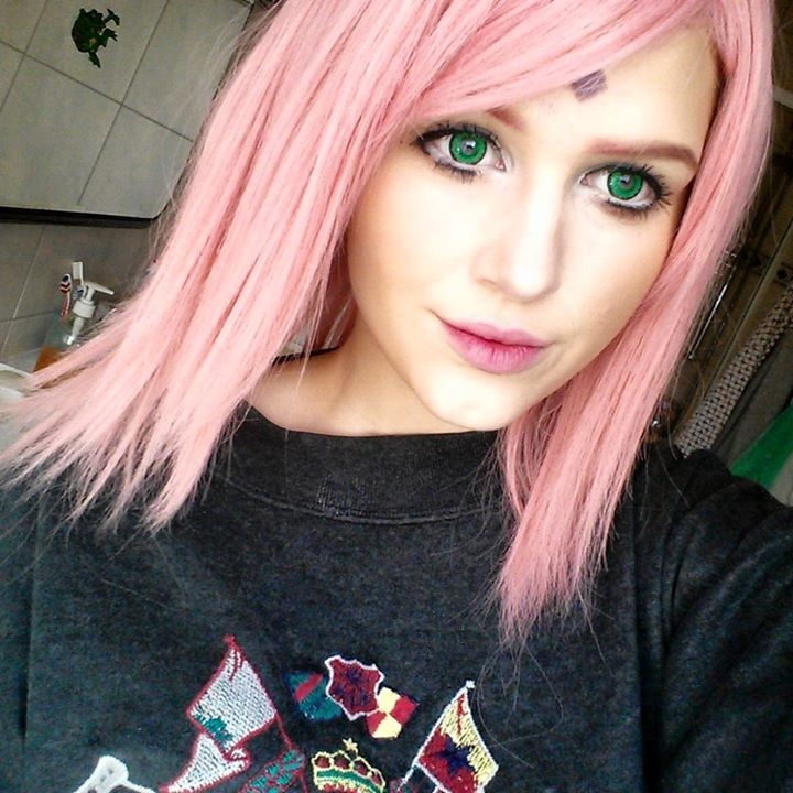 Sakura Haruno (Uchiha) Mommy Cosplay - Naruto