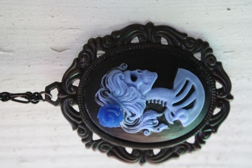 Lovely Lenore Nevermore Cameo