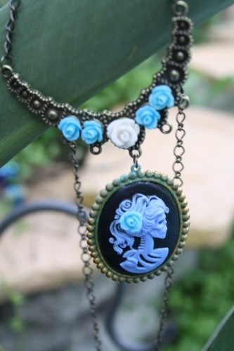 Blue Lenore Shabby Chic Cameo