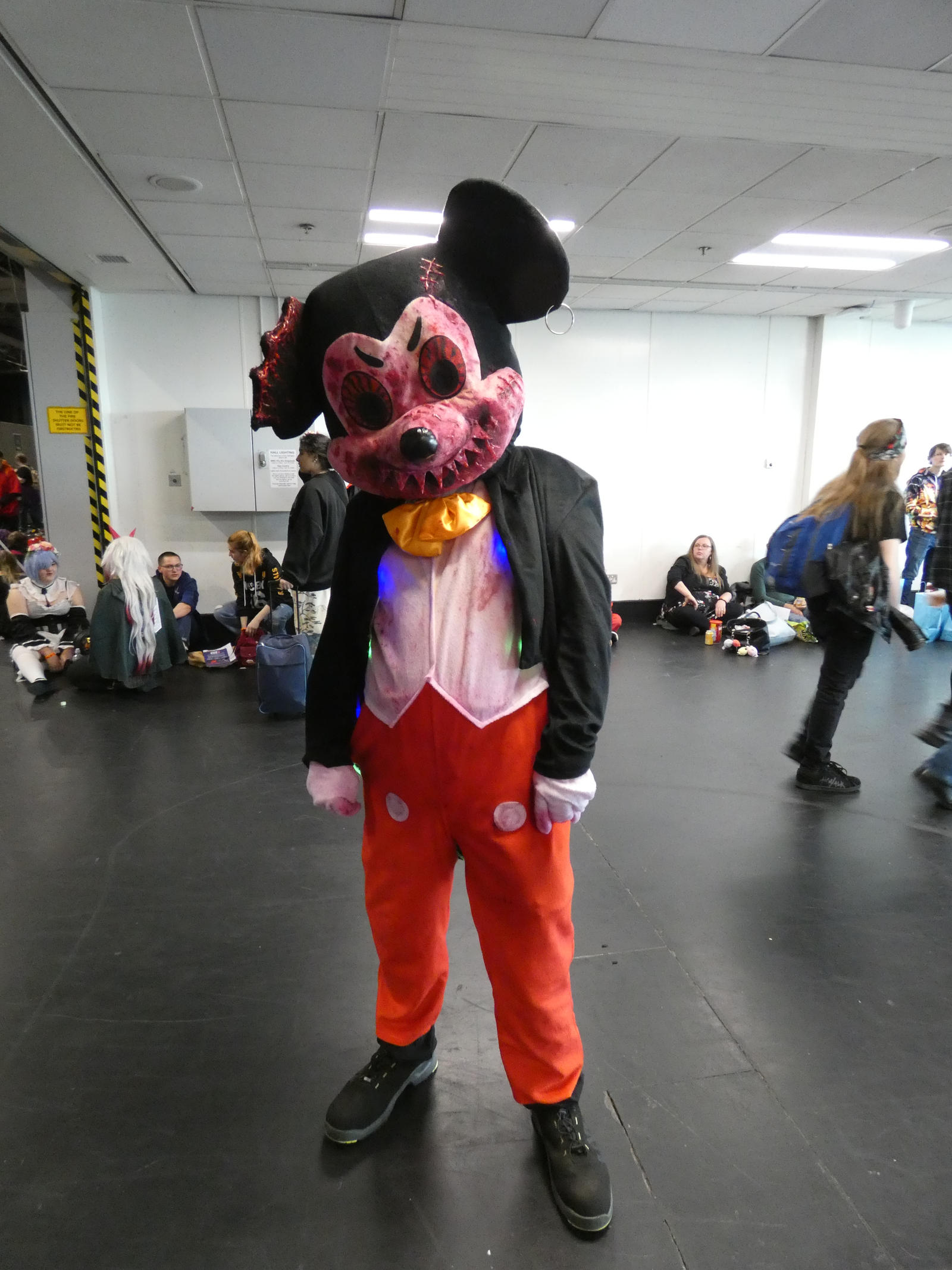 Mickey_Mouse.exe by Fuyuyukiflakes on DeviantArt