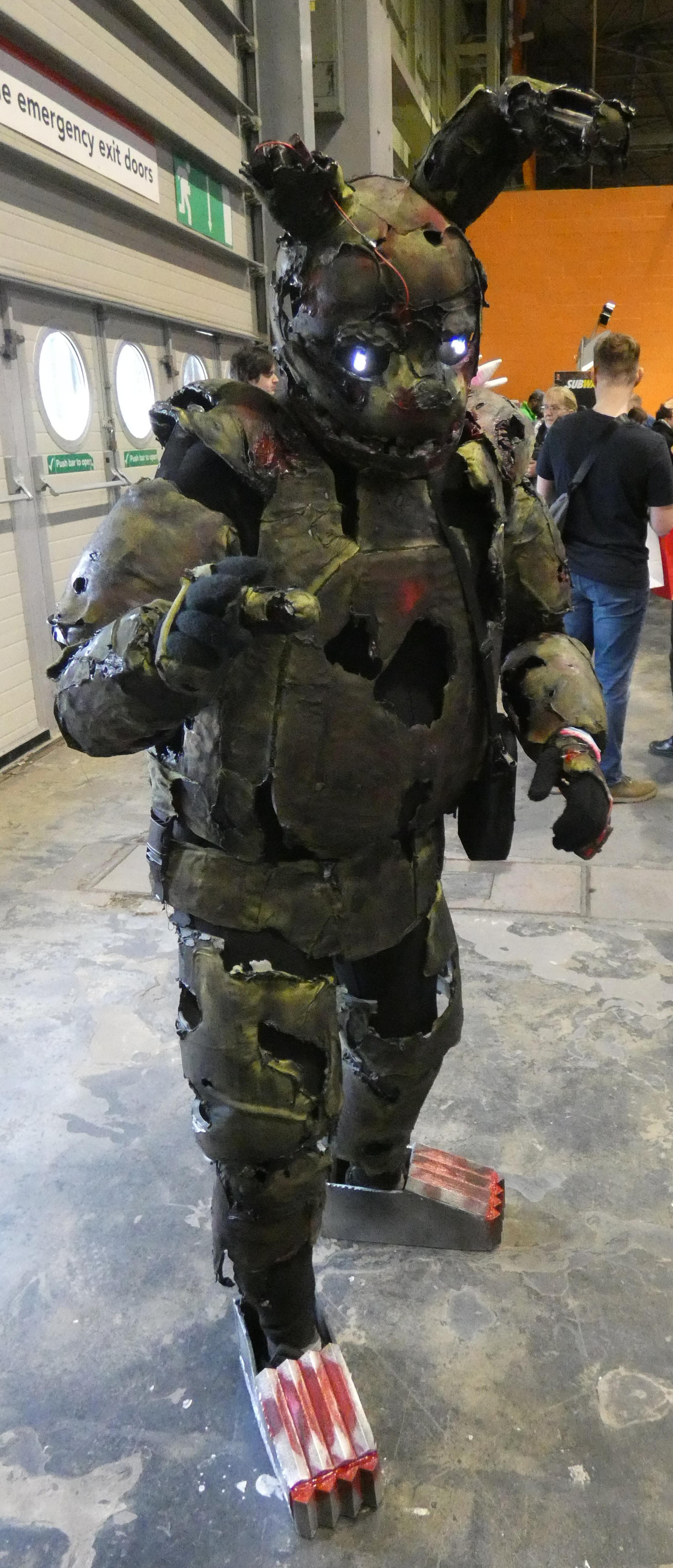 Ignited Springtrap Springtrap Cosplay by Fuyuyukiflakes on DeviantArt