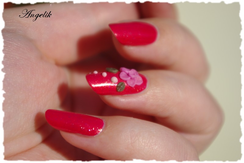 Nail Art flower in acrylic 3d