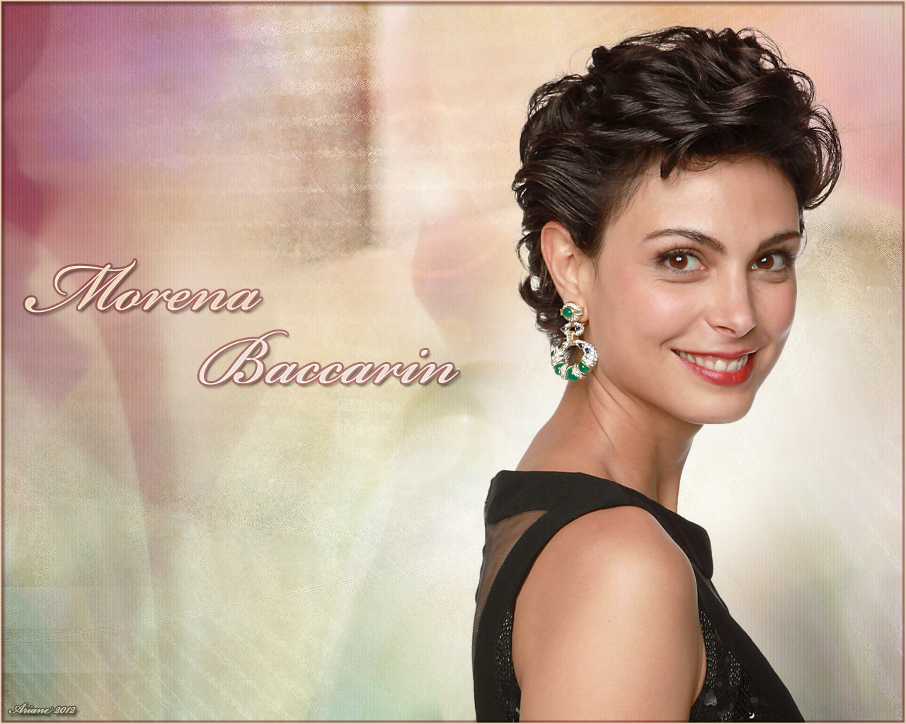 Morena Baccarin Wallpaper